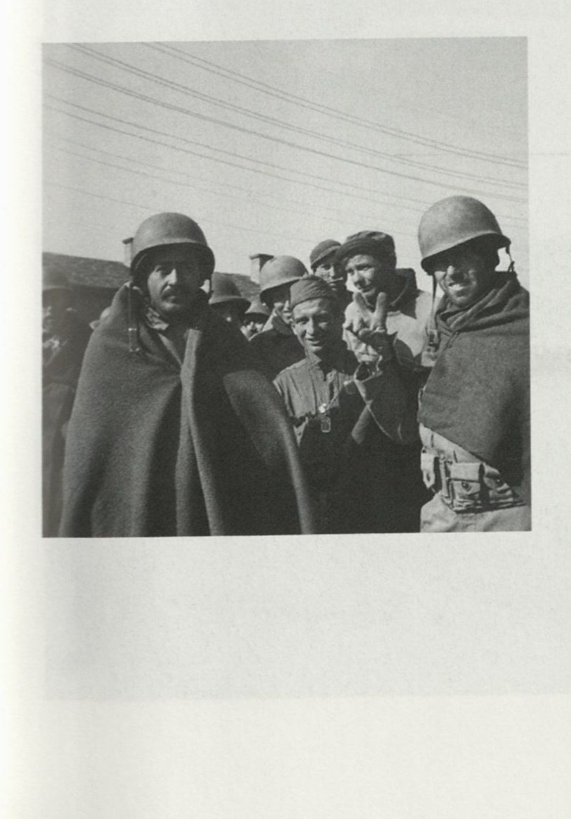 Американские военнопленные в лагере
