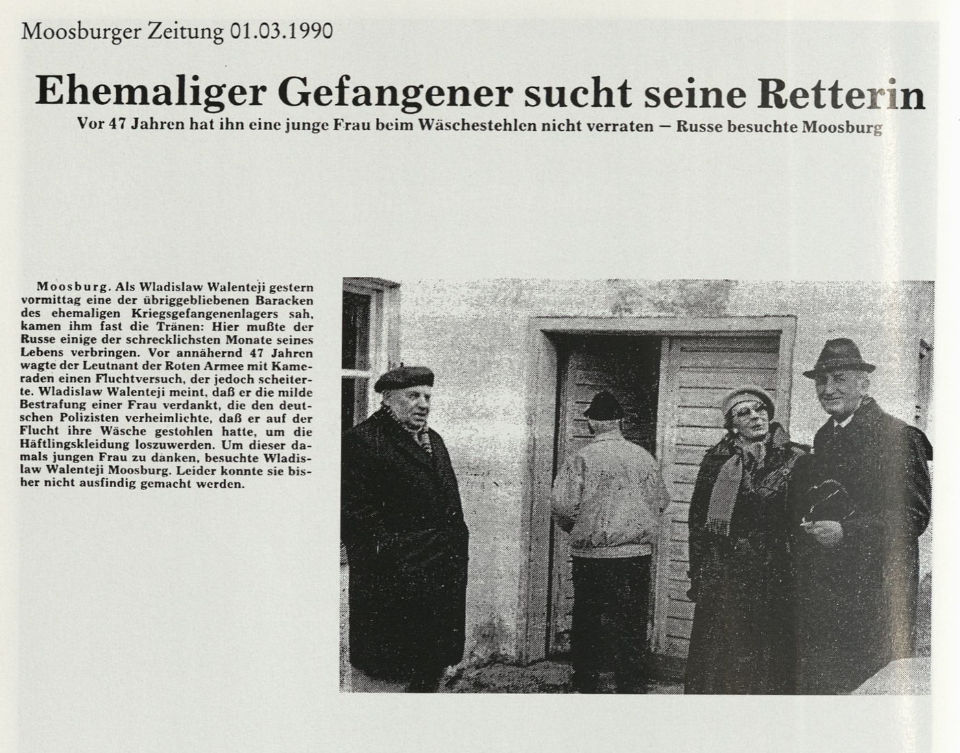 Заметка «Moosburger Zeitung» от 1 марта 1990 года с фотографией Владислава Валентея у сохранившегося лагерного барака